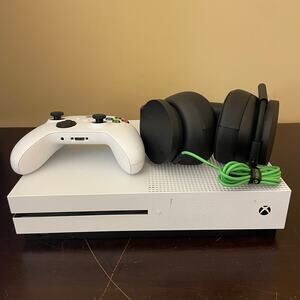 Microsoft Xbox One Special Edition 500GB White Console  w/ Controller